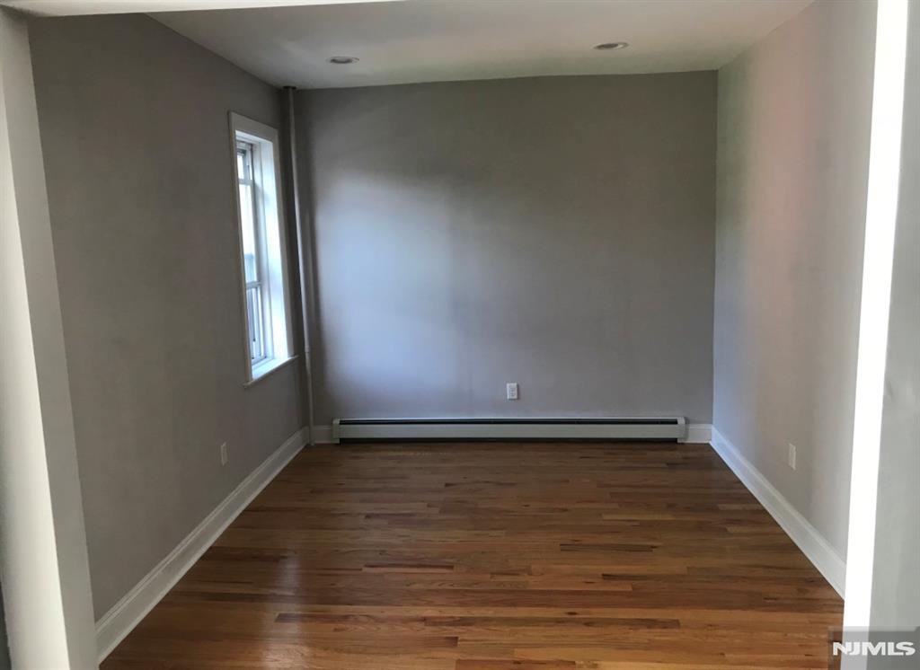 12 Madison Avenue 1