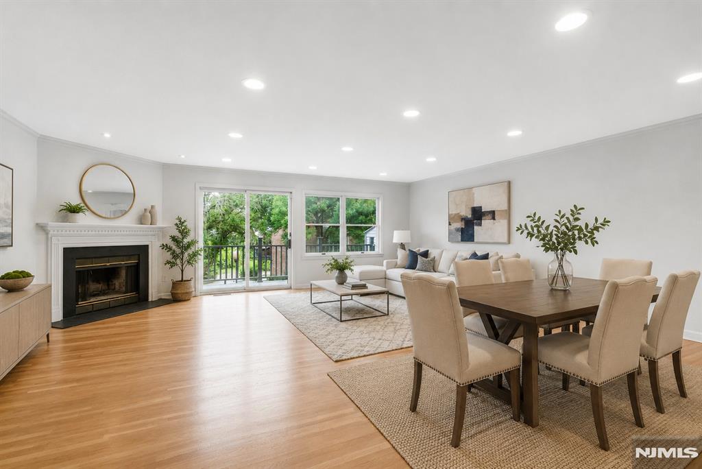 477 Undercliff Avenue