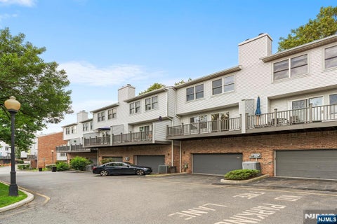 Photo of 477 Undercliff Avenue, Edgewater, NJ 07020 (MLS # 26032945)