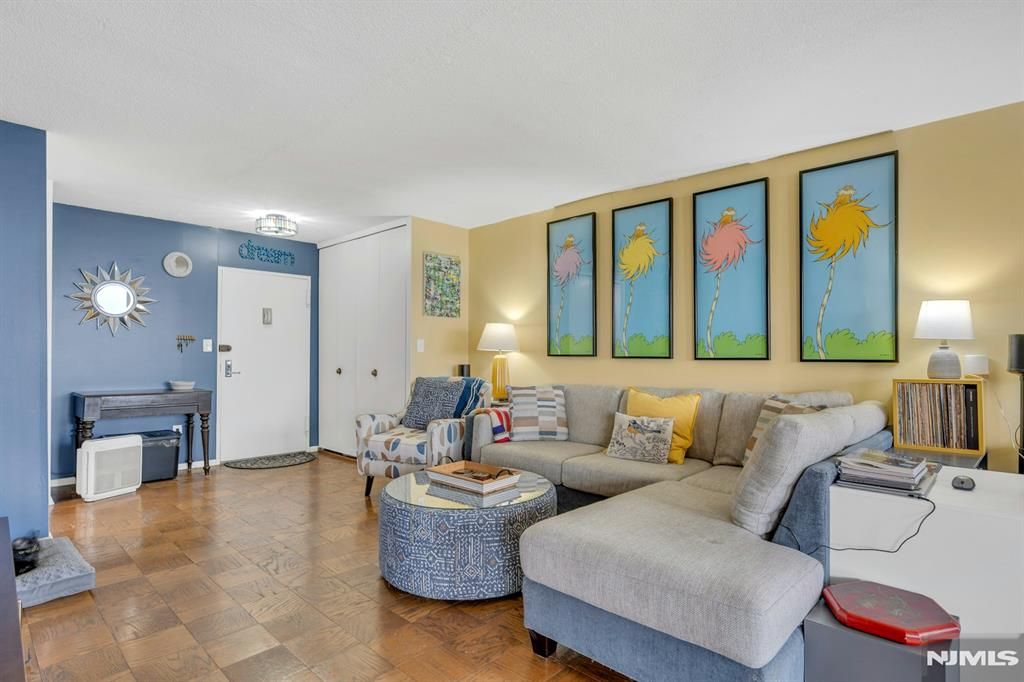 Photo of 2150 Center Avenue #17D, Fort Lee, NJ 07024 (MLS # 25042572)