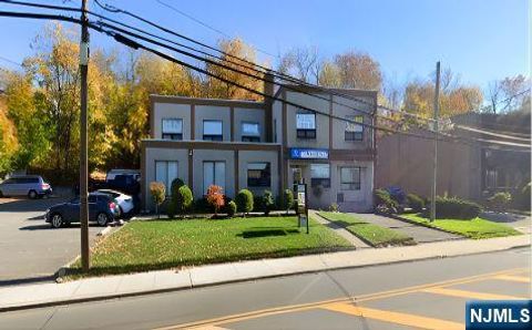 Photo of 705 Grand Avenue #207, Ridgefield, NJ 07657 (MLS # 26006686)