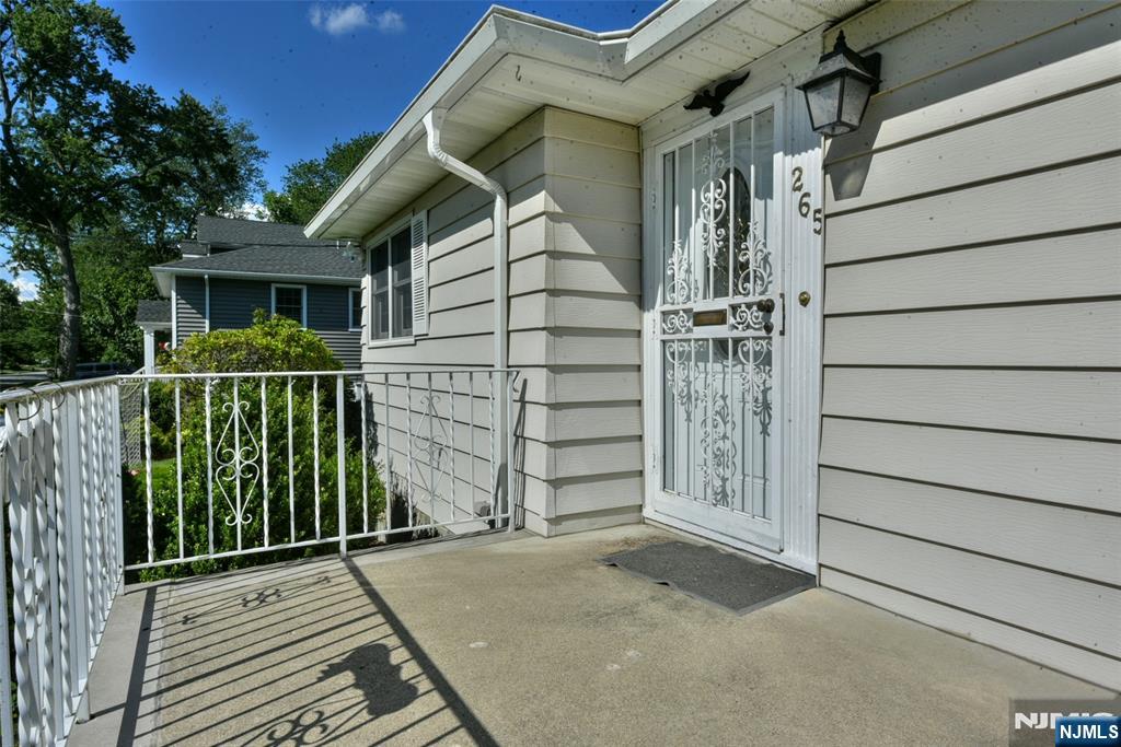 265 Colonial Boulevard