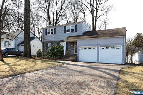 100 Romano Drive, Dumont, NJ 07628 - MLS#: 25007773