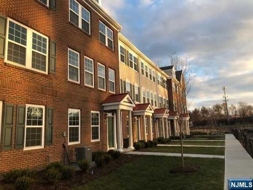 NEWER TOWNHOUSE 3BEDRMS, 3.5BATHROOMS IN SOUGHT AFTER TOWN WITH TRAIN STATION TO NYC AND GEAT SCHOOLS. HARDWOOD FLOORS THROUGHOUT. OPEN CONCEPT KITCHEN, LIVING AND DINING AREA ON MAIN FLOOR, FIRST FLOOR HAS AN OFFICE/DEN OR POSSIBLE GROUND LEVL BEDROOM AND FULL BATHROOM. TENANT LEASE ENDS 2/28/2026. OWNER HOLDS NJ REAL ESTATE LICENSE.