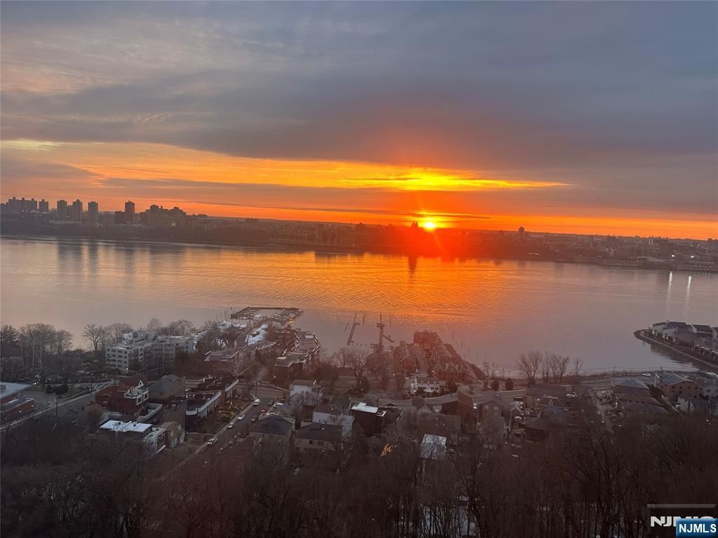 Photo of 1 Horizon Road #1025, Fort Lee, NJ 07024 (MLS # 26003241)