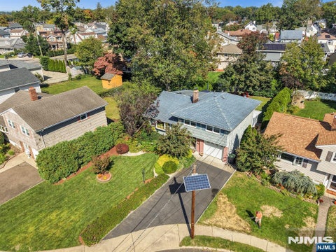 Photo of 19 Dalton Place, Bergenfield, NJ 07621 (MLS # 26037845)