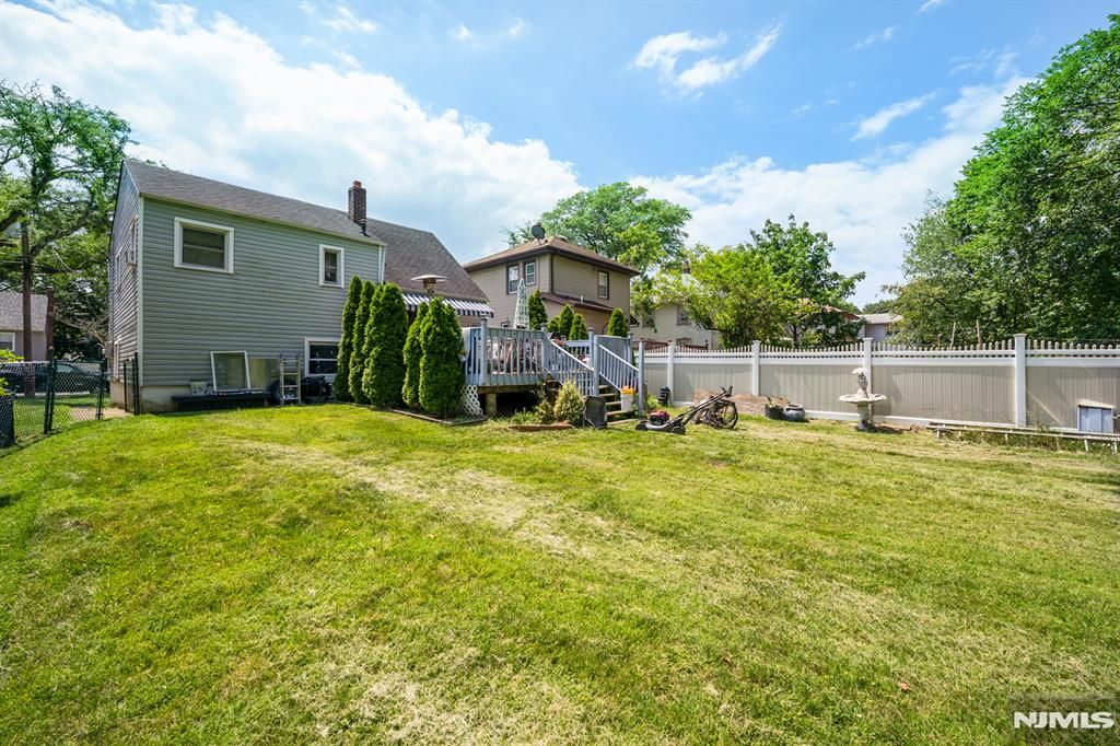 Photo of 735 Clark Avenue, Ridgefield, NJ 07657 (MLS # 25025685)