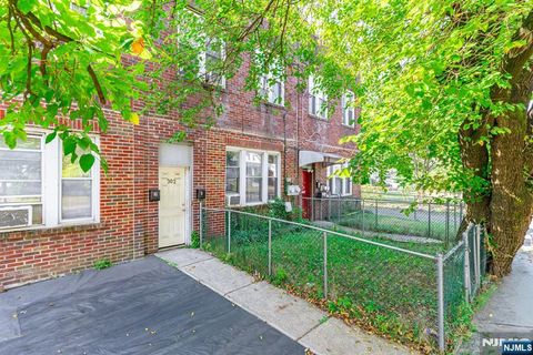 302 Forest Avenue Englewood NJ 07631