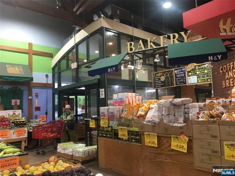 Photo of 1 Remsen Place, Ridgefield, NJ 07657 (MLS # 25027144)