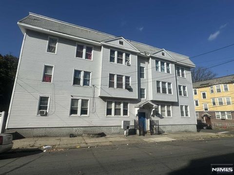 463 21st Street Irvington NJ 07111