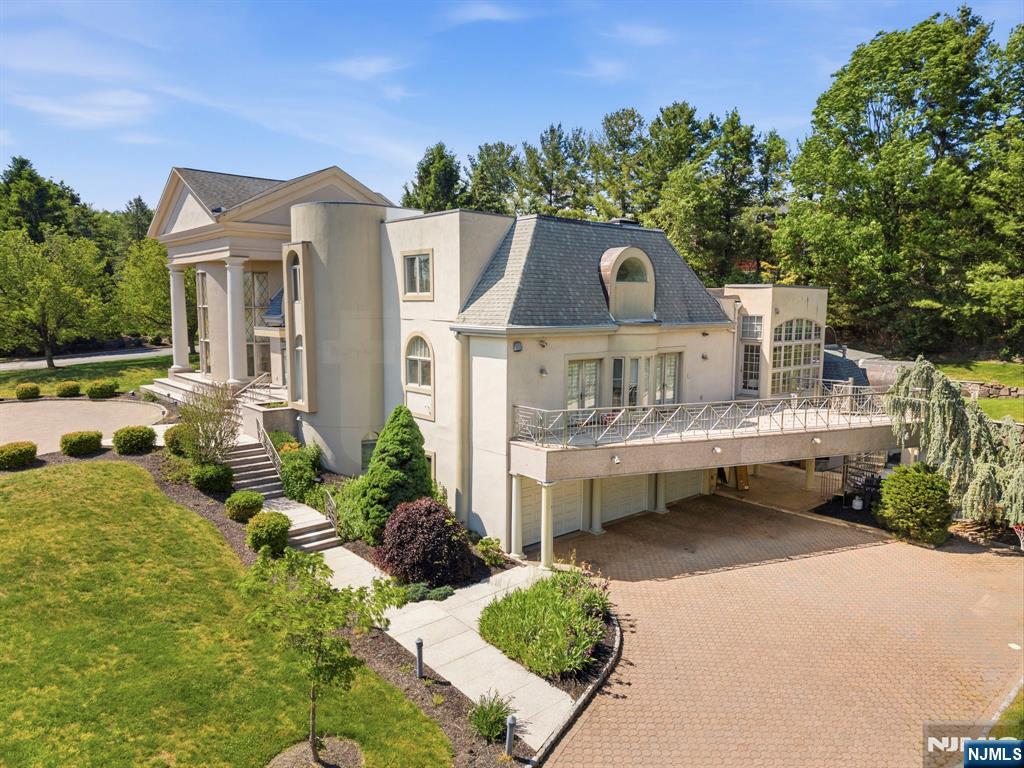 1 Brighton Court
