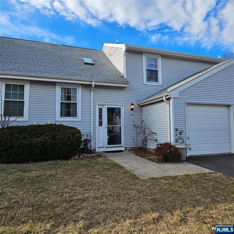 161 Picadilly Pl, Franklin, New Jersey - 2 Bedrooms  
3 Bathrooms  
5 Rooms - 