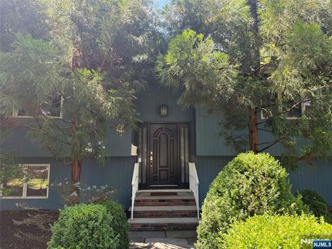 Photo of 300 Lake Shore Drive, Haworth, NJ 07641 (MLS # 26020835)