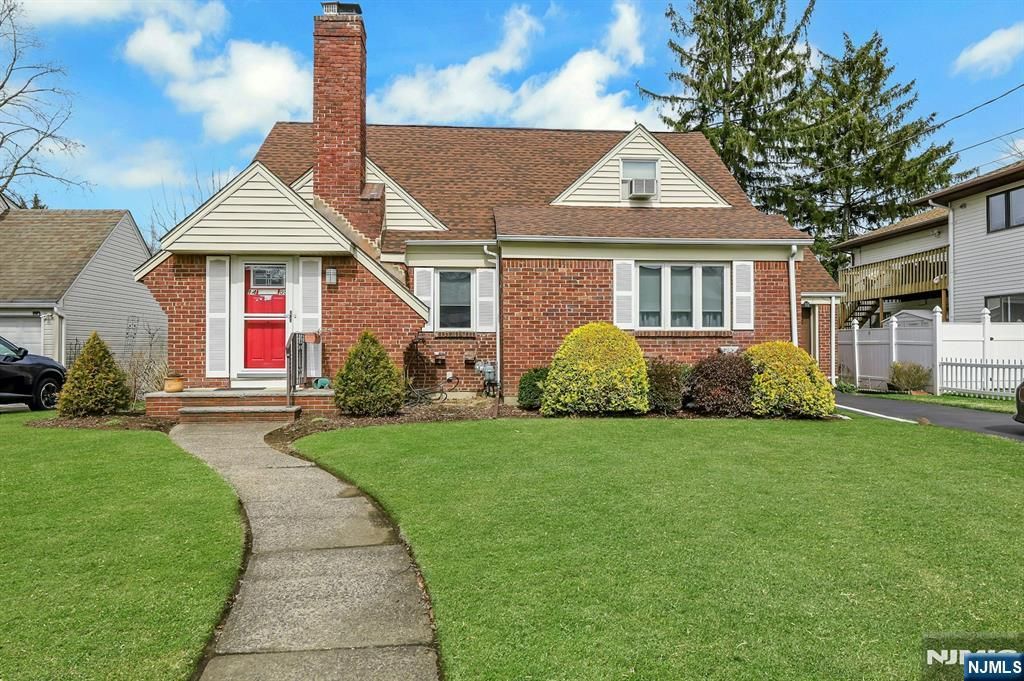 Photo of 1405 Plymouth Drive, Fair Lawn, NJ 07410 (MLS # 26003638)