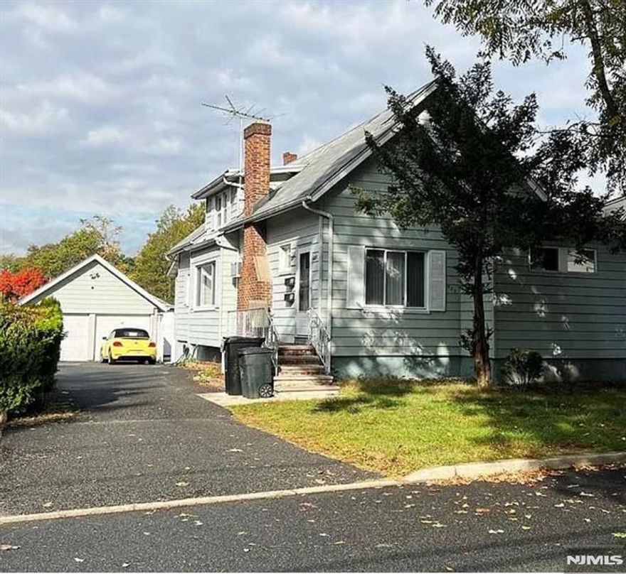 Welcome to this updated, 2nd floor apartment containing 2 bedrooms and 1 full bath on a dead end street. Features include: laminate flooring, dishwasher, ductless heating & c/a, open floor plan. Washer/dryer hook ups ONLY (in basement). One garage space and one outside parking space. Use of deck & backyard. Easy access to Rt4, Rt17, schools & shopping. The tenant is responsible for the first $150.00 of each repair and tenant insurance. Good credit and income history. NO PETS, PLEASE DO NOT ASK. Required for move in: 1st month rent, 1.5 month security deposit and 1 month realtor's fee.