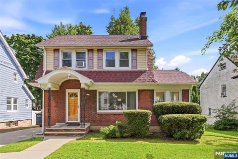 Photo of 1481 Endicott Terrace, Teaneck, NJ 07666 (MLS # 26034582)