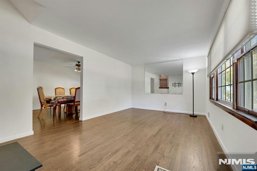 592 Oritani Place