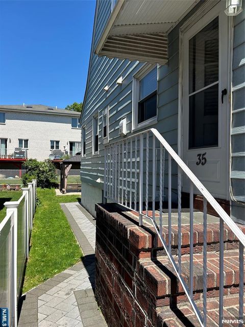 Photo of 35 Edsall AVE #1st fl, Palisades Park, NJ 07650 (MLS # 26017472)