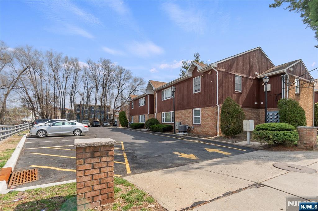 130 Sherwood Avenue 7