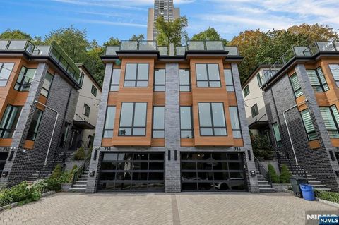 Photo of 716 Undercliff Avenue #716, Edgewater, NJ 07020 (MLS # 25034915)