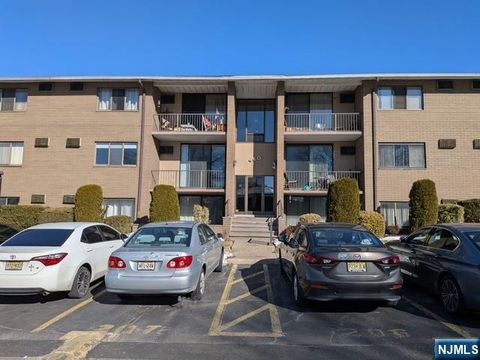 Photo of 460 Liberty St #106, Little Ferry, NJ 07643 (MLS # 26005173)