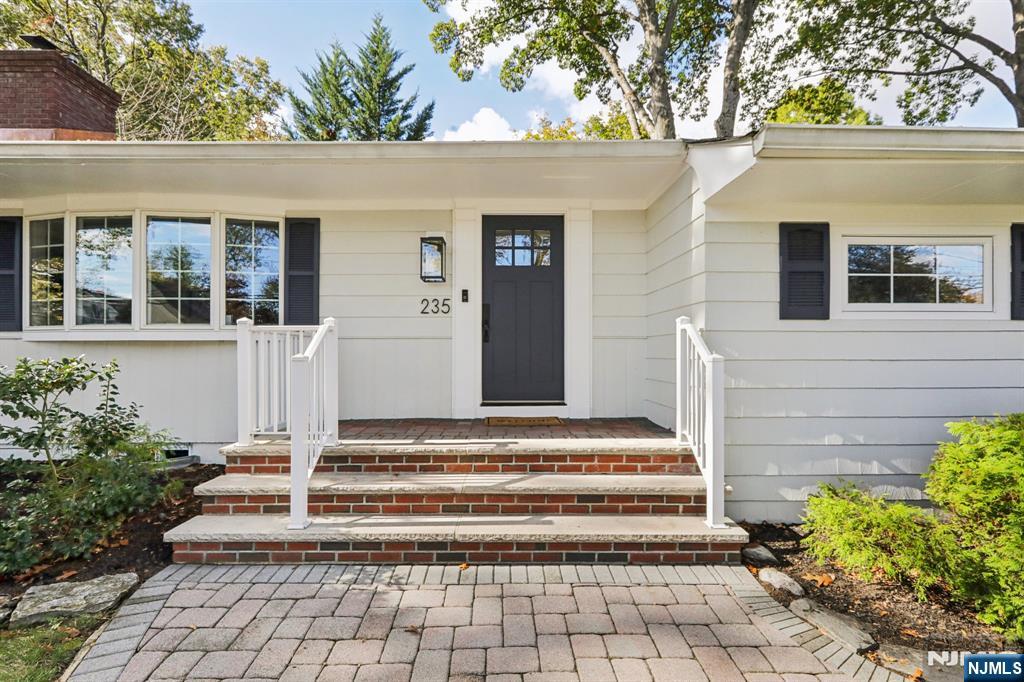 235 N Franklin Turnpike