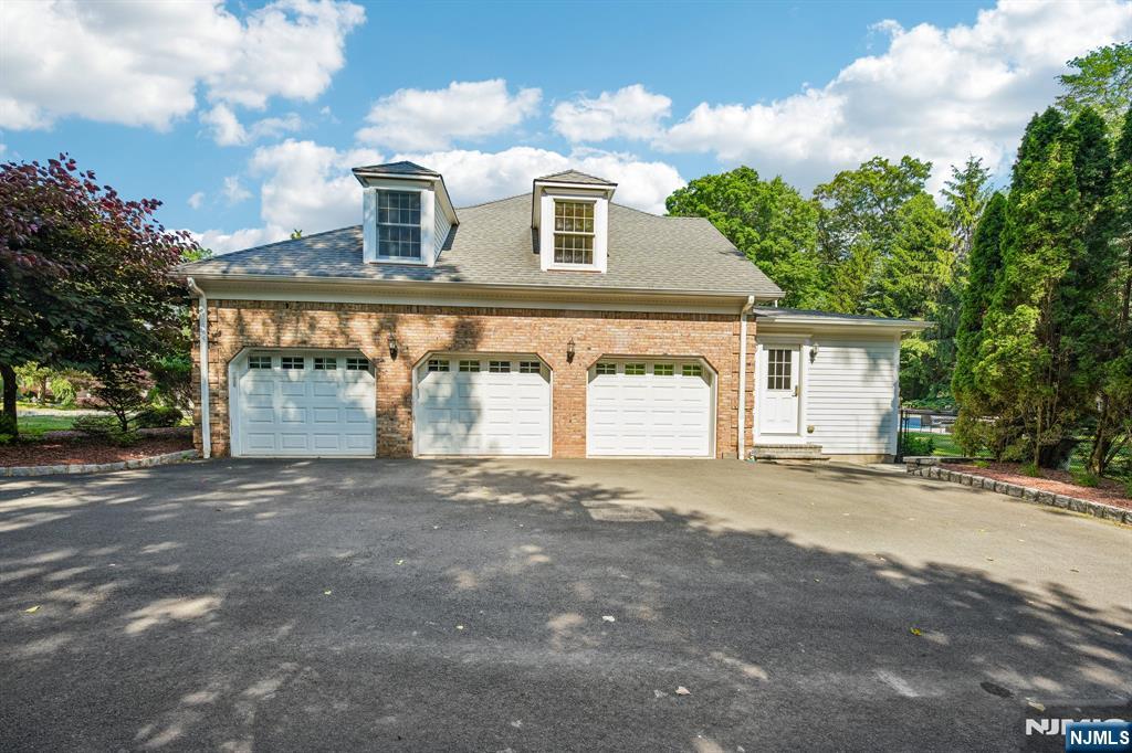 416 Devonshire Drive