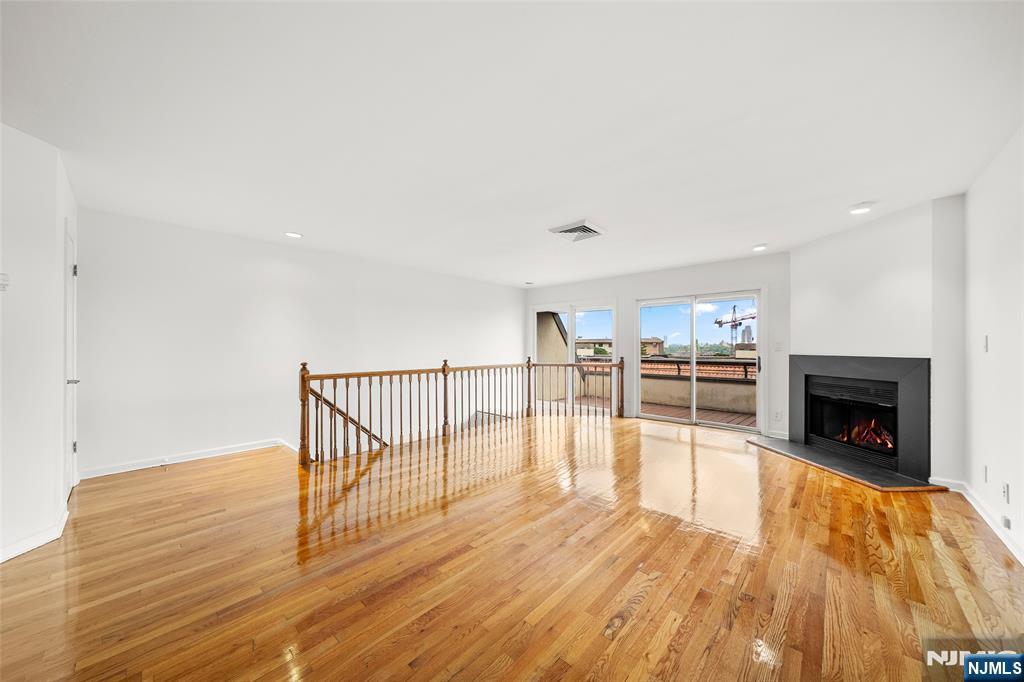 300 Gorge Road 1