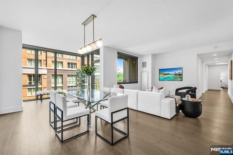 9 Ave At Port Imperial 405 West New York NJ 07093