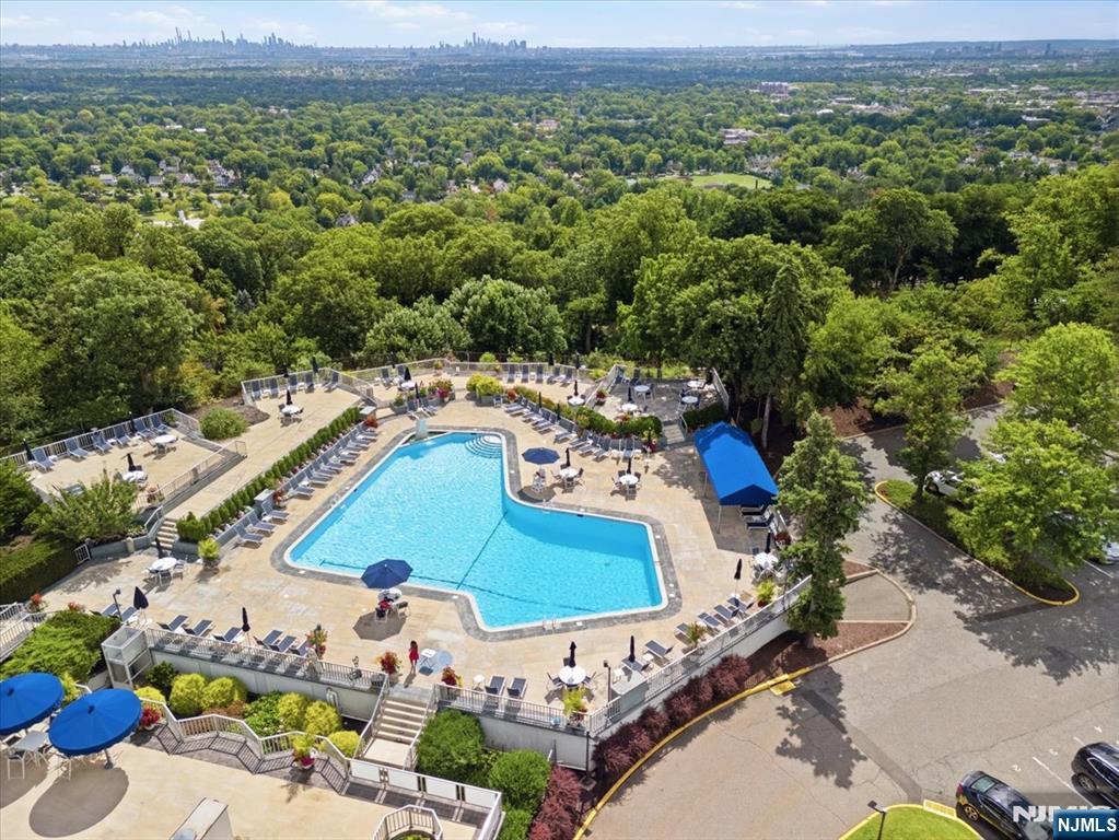 1 Claridge Drive 501