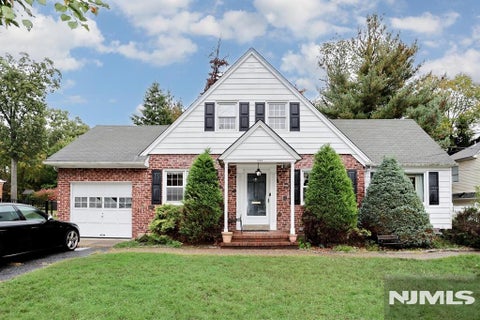 Photo of 844 Bellis Parkway, Oradell, NJ 07649 (MLS # 26039300)