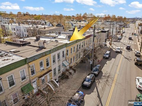 Photo of 142 Side Avenue, Jersey City, NJ 07305 (MLS # 25041290)