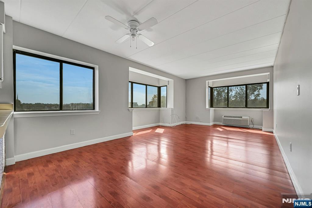 5 Linden Street 5E