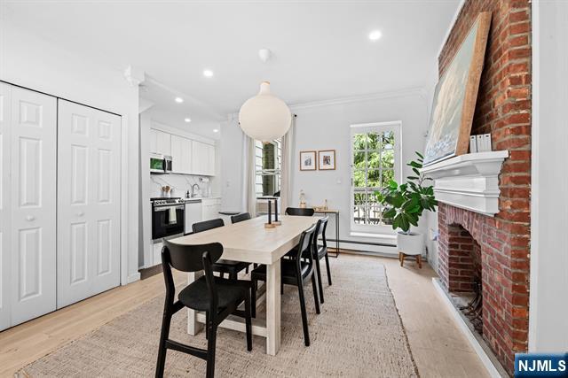 208 3rd Street