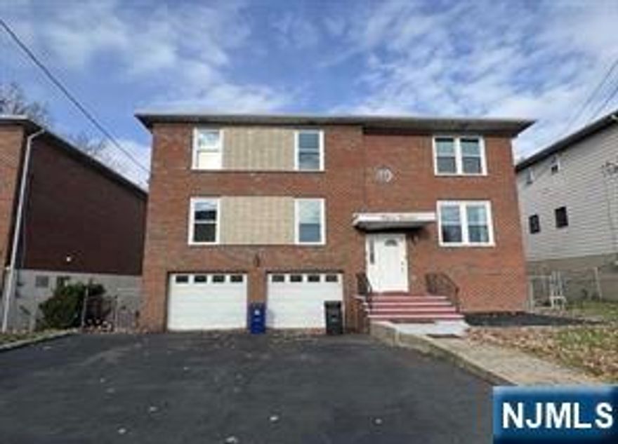 Spacious South-Facing All-Brick Multi-Family Home â€“ Unit 2 for Rent. Bright and sunny Unit 2 available for rent in a well-maintained, south-facing all-brick multi-family house. This unit features: 3 generously sized bedrooms, including a master bedroom with a private en-suite bathroom. 2 full bathrooms in total. A spacious living room, formal dining room, and a functional kitchen, Private balcony, Attached garage (available for storage only) 1 driveway parking space. Laundry room included. Conveniently located within walking distance to schools, supermarkets, and NY-bound bus stops. Donâ€™t miss this comfortable and well-located home!