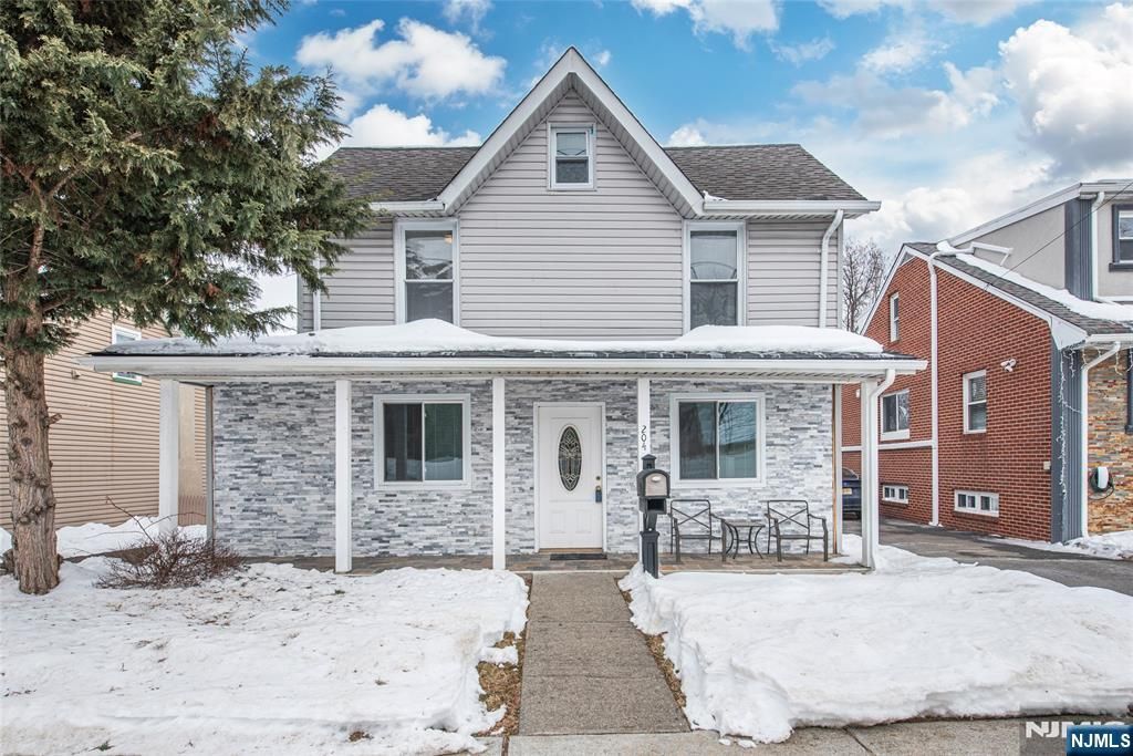 Photo of 204 E Lindsley Rd, Cedar Grove, NJ 07009 (MLS # 26003606)