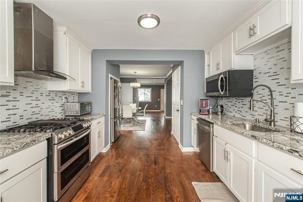 Photo of 204 E Lindsley Rd, Cedar Grove, NJ 07009 (MLS # 26003606)