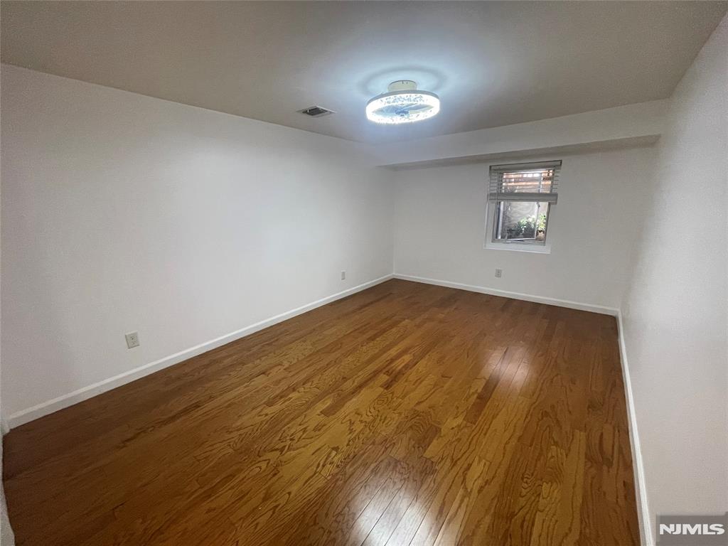 95 Arnot Street 1