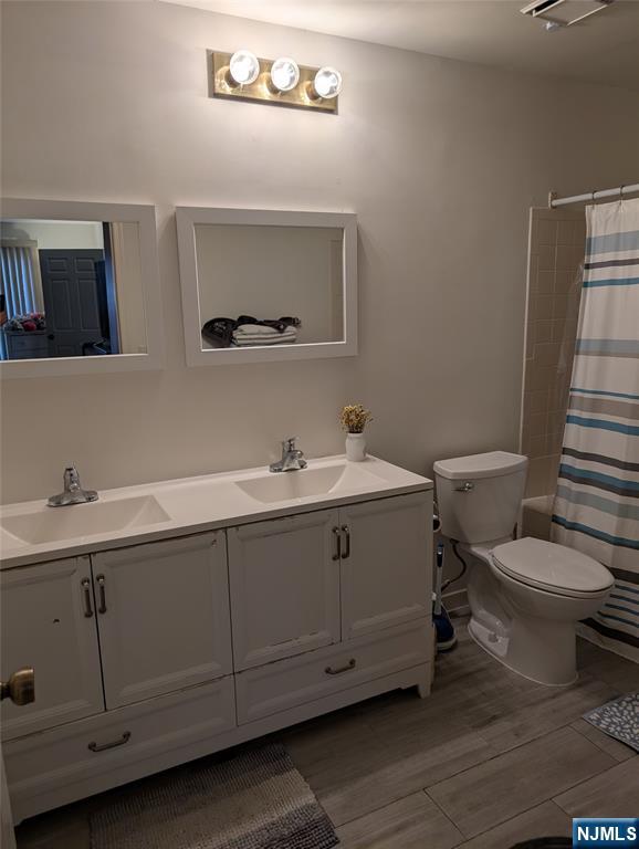 54 Fox Run Drive 25