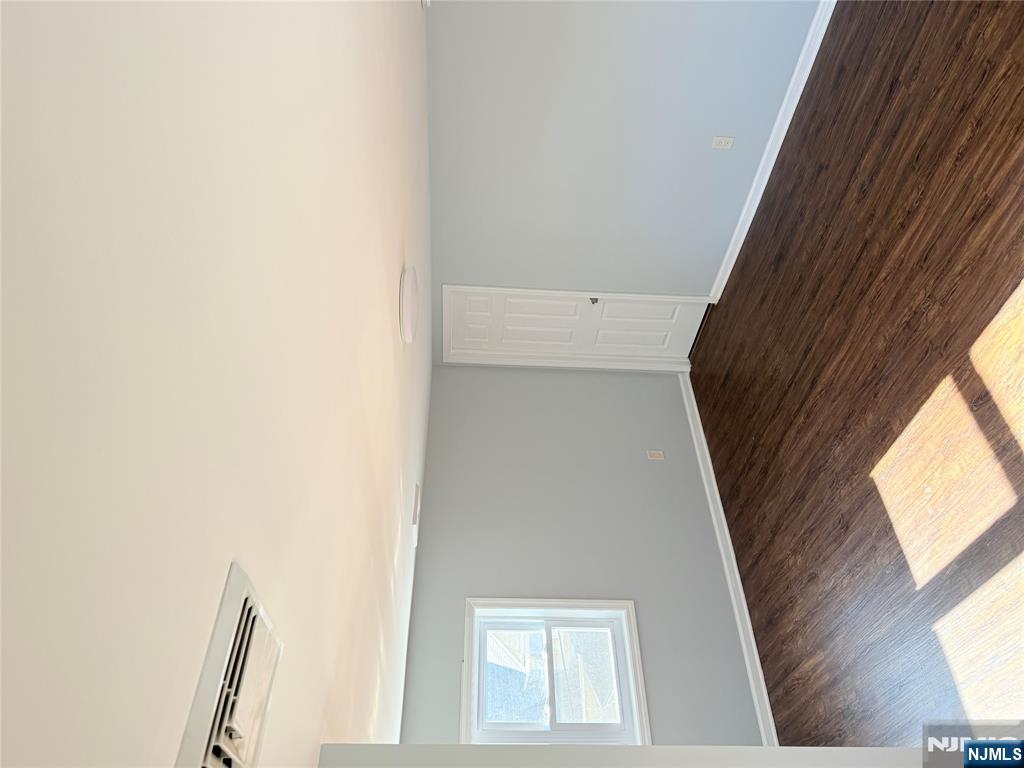 95 Thompson Avenue B