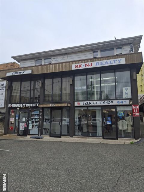 1626 palisade Fort Lee NJ 07024