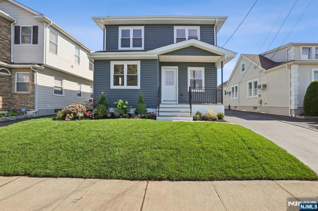 Photo of 271 North Avenue, Wood Ridge, NJ 07075 (MLS # 25036534)