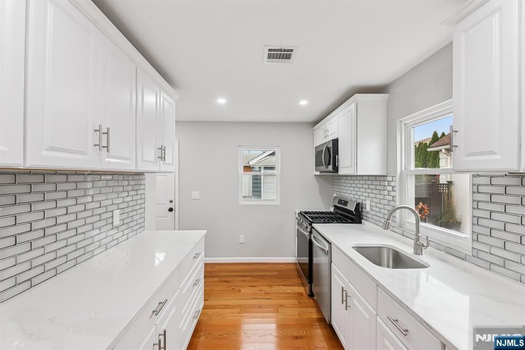 Photo of 271 North Avenue, Wood Ridge, NJ 07075 (MLS # 25036534)