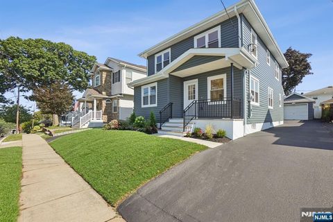 Photo of 271 North Avenue, Wood Ridge, NJ 07075 (MLS # 25036534)