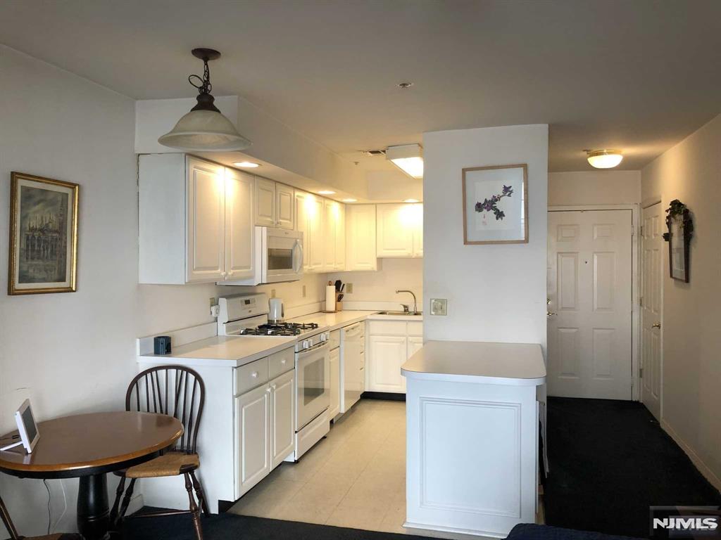 401 Dercole Court 130