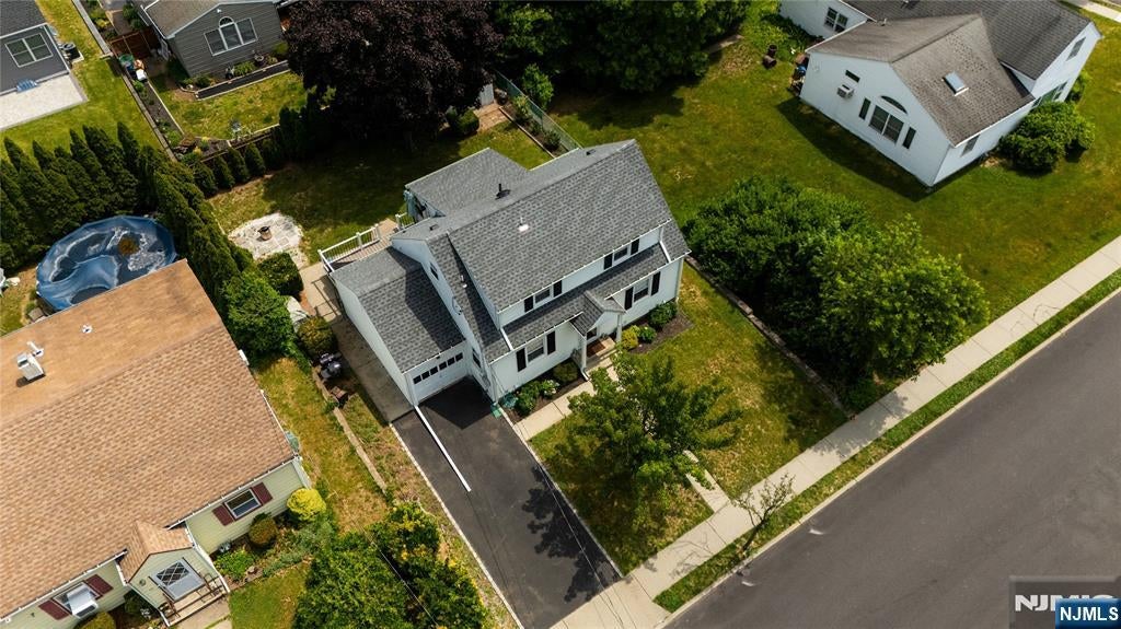 52 Knollwood Terrace