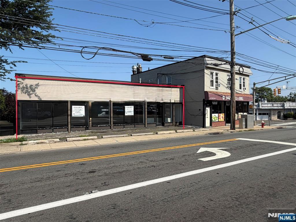 340 Grand Avenue