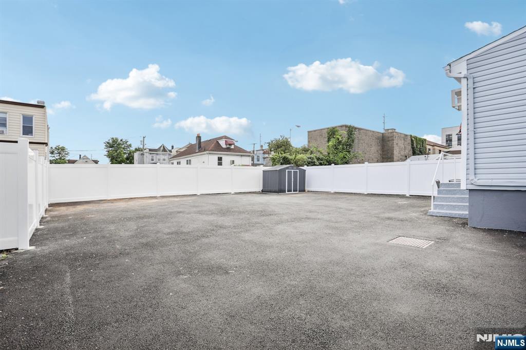1711-1713 47th Street