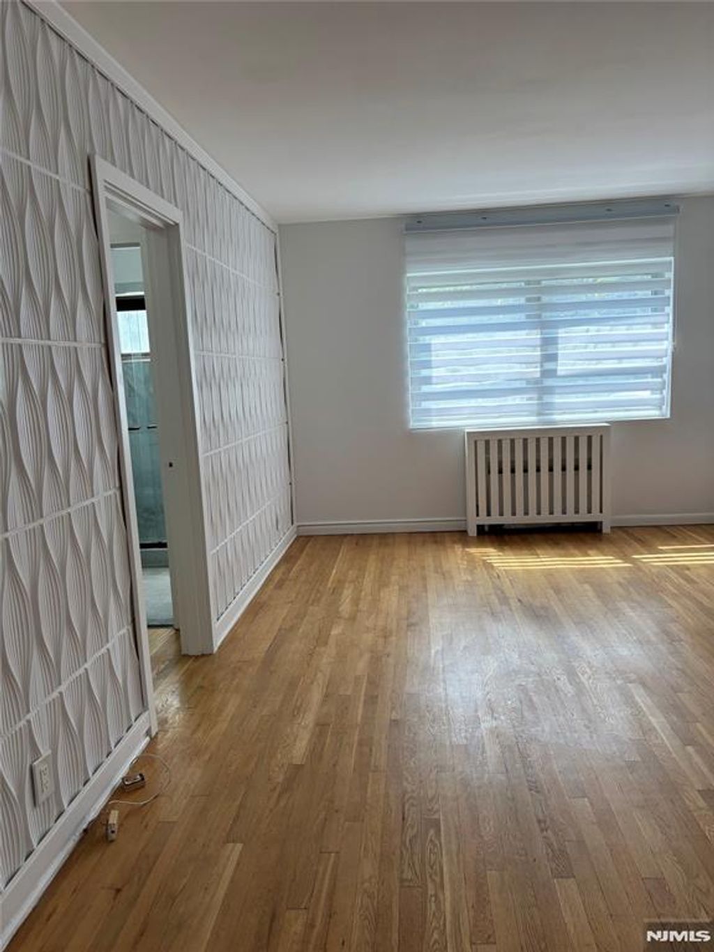 Photo of 400 Fairview Avenue #1H, Fort Lee, NJ 07024 (MLS # 25024723)