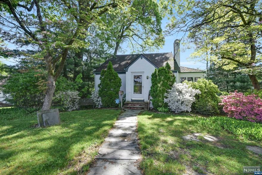 GREAT WESTWOOD OPPORTUNITY! 2 BEDROOM, 2 BATH. FIRST FLOOR FEATURES LIVING ROOM WITH SANDSTONE FIREPLACE, HARDWOOD FLOORS, PORCH ROOM WITH LARGE WINDOWS, BEDROOM, FULL BATH, KITCHEN W/ DINING ROOM ON ONE SIDE AND LAUNDRY/DEN ON THE OTHER. SECOND FLOOR OFFERS LARGE BEDROOM AND OFFICE WITH HARDWOOD FLOORS. BASEMENT OFFERS A LARGE REC ROOM WITH WET BAR, OFFICE, STORAGE CLOSET AND A FULL BATH. ALSO HAS ACCESS TO BACK YARD.